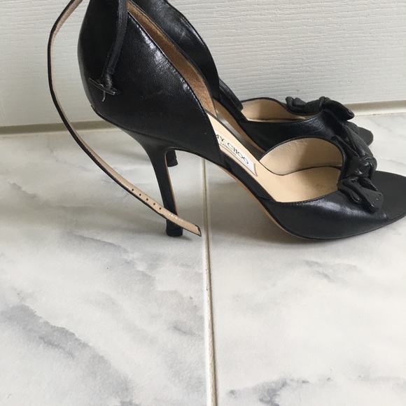 Selling a pair of Jimmy Choos size 10 - Picture 3 of 4